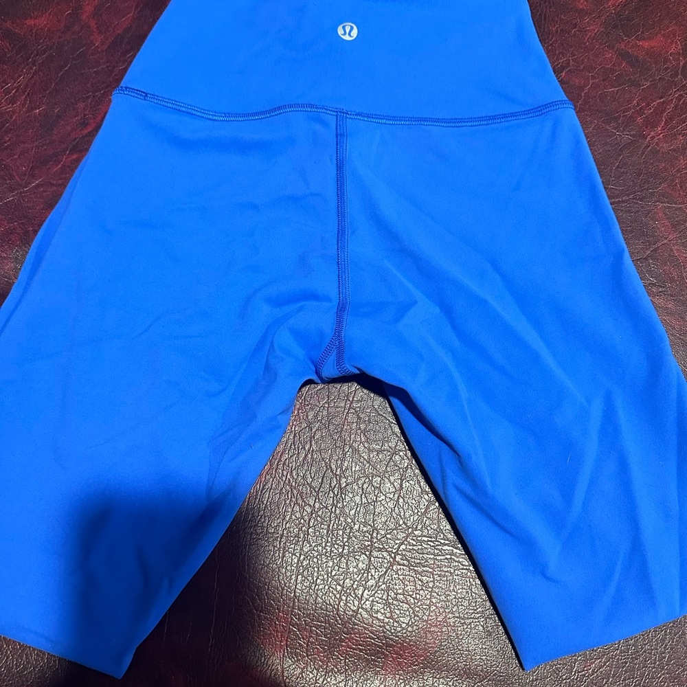 Like new (worn maybe 2x) Lululemon Wunder under leggings